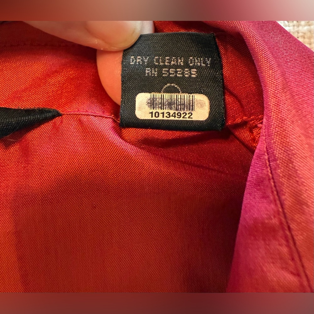 Vtg Express 100% Silk Button Up Shirt Sz 3/4 Red/Orange
Shiny Long Sleeve 90’s - Picture 10 of 11